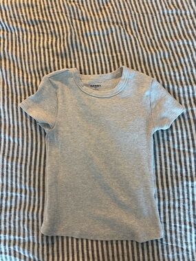 Old Navy Light Gray Short Sleeve Tee